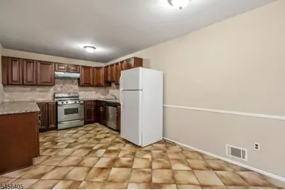 103 Continental Rd, Parsippany, NJ 07950 - Photo 13