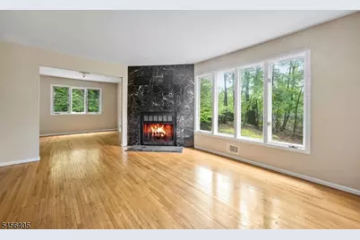 103 Continental Rd, Parsippany, NJ 07950 - Photo 7