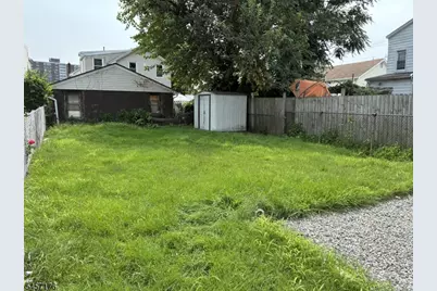 46 Lake St, Belleville, NJ 07109 - Photo 13