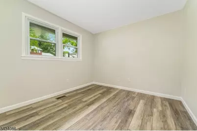 10 Lynnfield Ter, Lopatcong Township, NJ 08865 - Photo 33