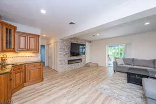 38 Oneida Ave, Hopatcong, NJ 07843 - Photo 19