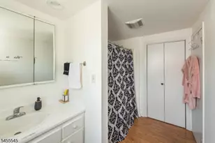 39 Midland Ave, Montclair, NJ 07042 - Photo 7