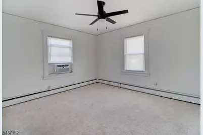 320 E 1st Ave, Roselle, NJ 07203 - Photo 15
