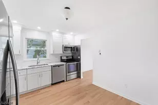 311 Temple Pl, Westfield, NJ 07090 - Photo 13
