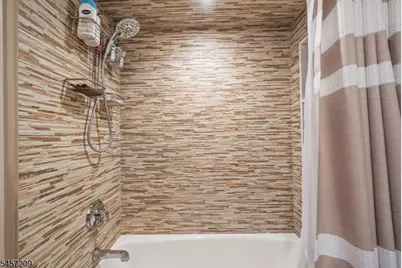 26 Athenia Ave, Clifton, NJ 07013 - Photo 9