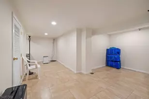 26 Athenia Ave, Clifton, NJ 07013 - Photo 15