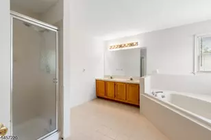 4 Hawthorn Dr, Roxbury Township, NJ 07876 - Photo 33