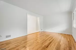 15 Oak Ln, Verona, NJ 07044 - Photo 5
