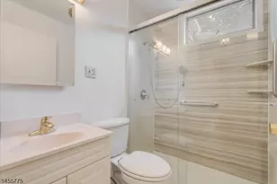 15 Oak Ln, Verona, NJ 07044 - Photo 21