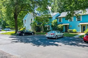 1303 Timber Oaks Rd, Edison, NJ 08820 - Photo 3