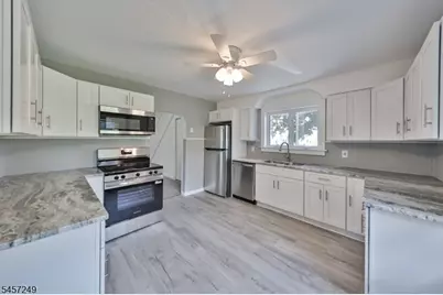 793 Culkin St, Phillipsburg, NJ 08865 - Photo 13