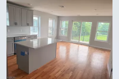 725 S 11th St #2, Newark, NJ 07103 - Photo 1