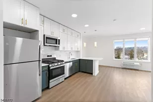 321 E 3rd St, Plainfield, NJ 07060 - Photo 21