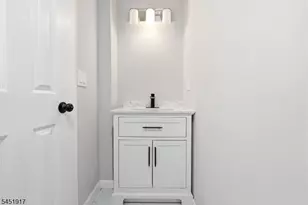 124 Sitgreaves St, Phillipsburg, NJ 08865 - Photo 11