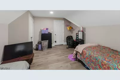 69 Oakland Ter, Newark, NJ 07106 - Photo 19