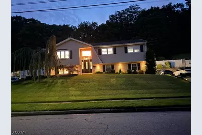110 Avenue C, Haledon, NJ 07508 - Photo 3