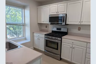 9 Prescott Ct, Bernards Township, NJ 07920 - Photo 9