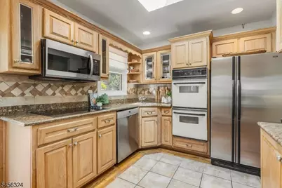 12 Francis Pl, Montclair, NJ 07042 - Photo 7