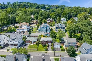 12 Francis Pl, Montclair, NJ 07042 - Photo 27