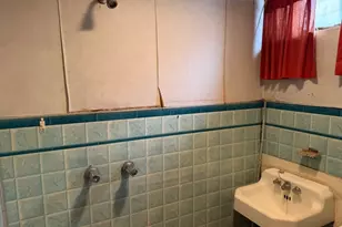 81 Chestnut Ave, Irvington, NJ 07111 - Photo 29