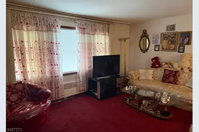 81 Chestnut Ave, Irvington, NJ 07111 - Photo 7