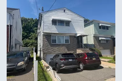 81 Chestnut Ave, Irvington, NJ 07111 - Photo 3