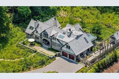 151 Wild Hedge Ln, Mountainside, NJ 07092 - Photo 3