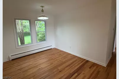 308 Park Ave, Lopatcong Township, NJ 08865 - Photo 5