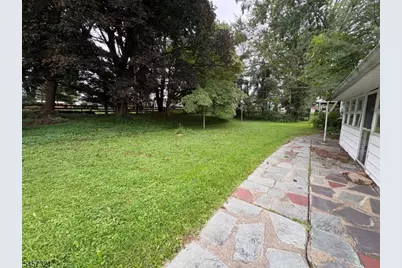 308 Park Ave, Lopatcong Township, NJ 08865 - Photo 15