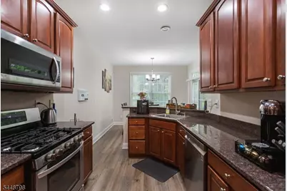 145 Levinberg Ln, Wayne, NJ 07470 - Photo 11