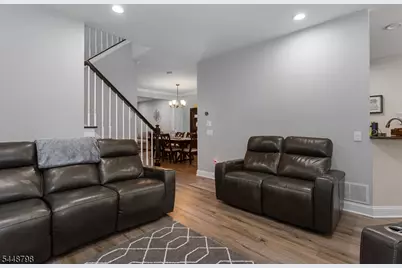 145 Levinberg Ln, Wayne, NJ 07470 - Photo 17