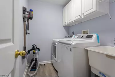 145 Levinberg Ln, Wayne, NJ 07470 - Photo 29