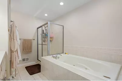 145 Levinberg Ln, Wayne, NJ 07470 - Photo 25