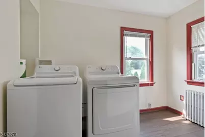 124 Weinmanns Blvd #2, Wayne, NJ 07470 - Photo 3