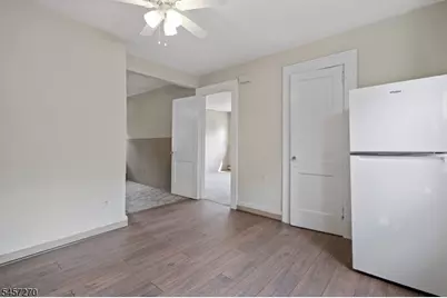 124 Weinmanns Blvd #2, Wayne, NJ 07470 - Photo 5