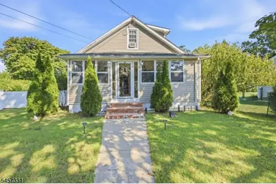 17 Ballantine St, Roxbury Township, NJ 07847 - Photo 1