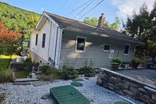 101 Woods Rd, Sandyston Township, NJ 07826 - Photo 17