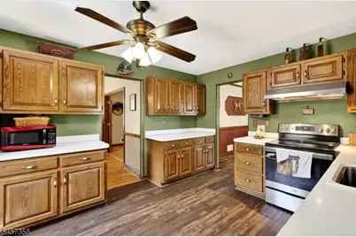 115 Fairview Dr, Branchburg Township, NJ 08853 - Photo 3