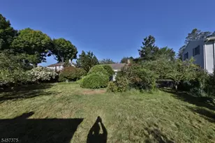 148 Eyland Ave, Roxbury Township, NJ 07876 - Photo 17