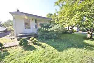 148 Eyland Ave, Roxbury Township, NJ 07876 - Photo 9