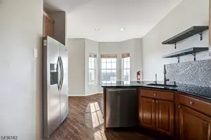 1039 Shadowlawn Dr, Green Brook Township, NJ 08812 - Photo 5