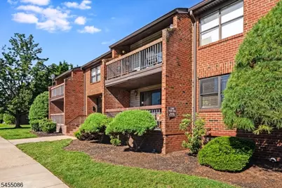 131-C Beverly Hill Ter #C, Woodbridge Township, NJ 07095 - Photo 3