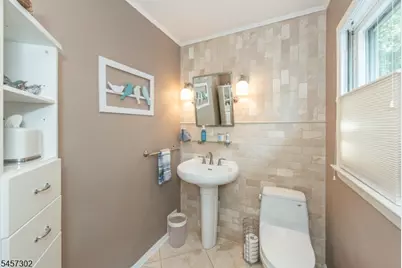 390 Ski Trl, Kinnelon, NJ 07405 - Photo 11