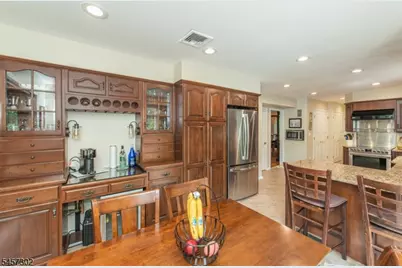 390 Ski Trl, Kinnelon, NJ 07405 - Photo 9