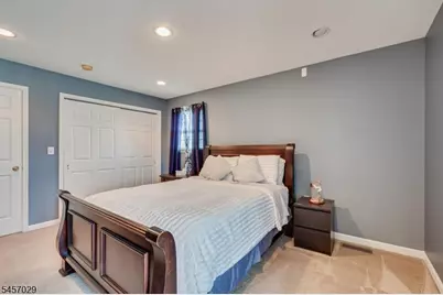 103 Timberhill Dr, Franklin Township, NJ 08823 - Photo 25