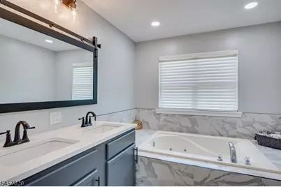 103 Timberhill Dr, Franklin Township, NJ 08823 - Photo 21