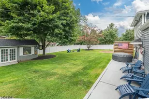 18 Clover Pl, Mine Hill, NJ 07803 - Photo 17