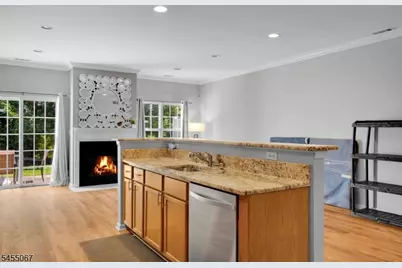 8 Allister Ct, Lincoln Park, NJ 07035 - Photo 7