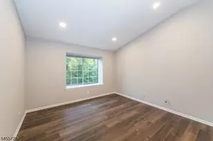 72 Sage Ct Ondo, Bedminster Township, NJ 07921 - Photo 15