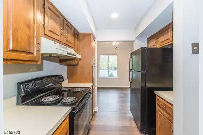 72 Sage Court Ondo, Bedminster Township, NJ 07921 - Photo 11